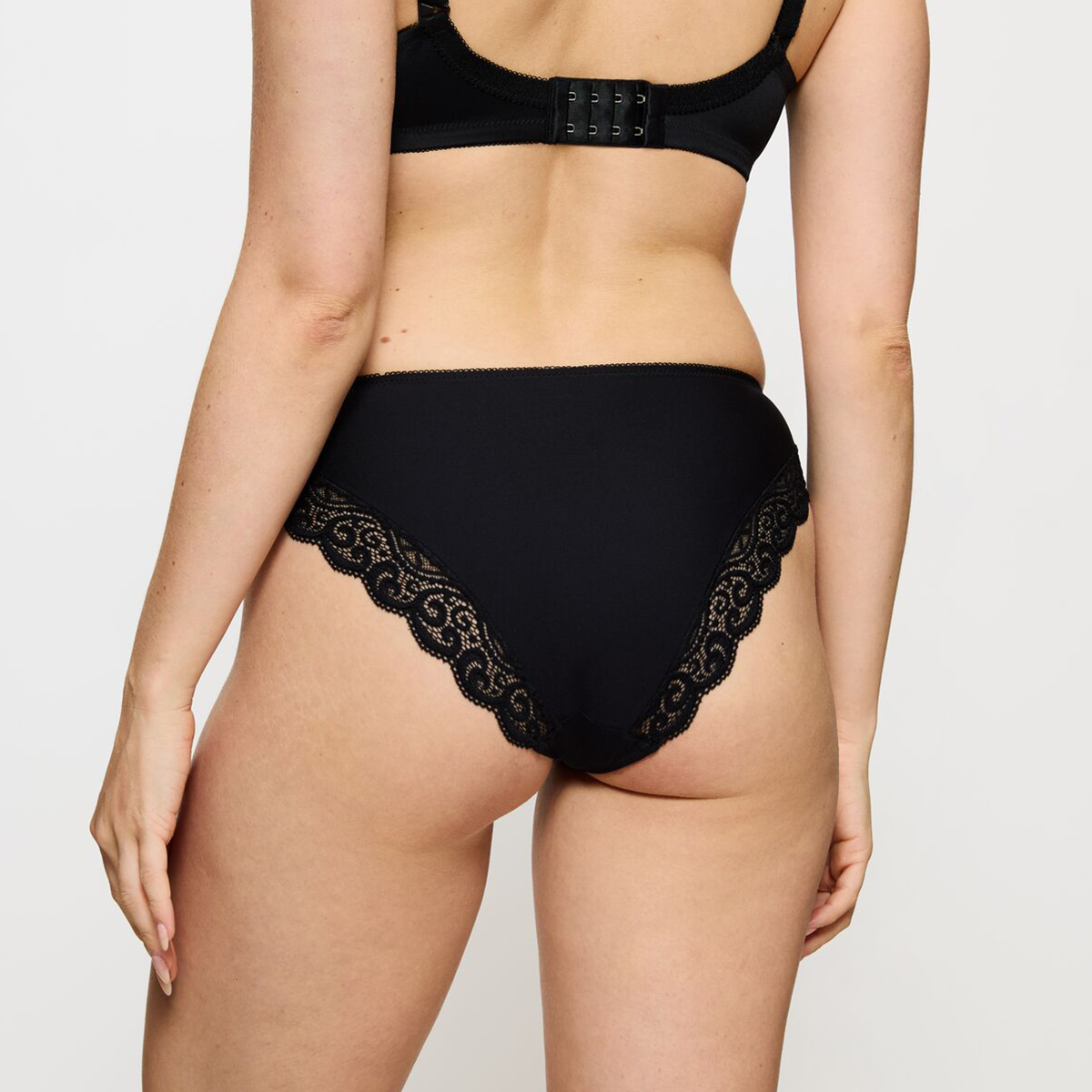 Triumph Amourette tai trusse, sort