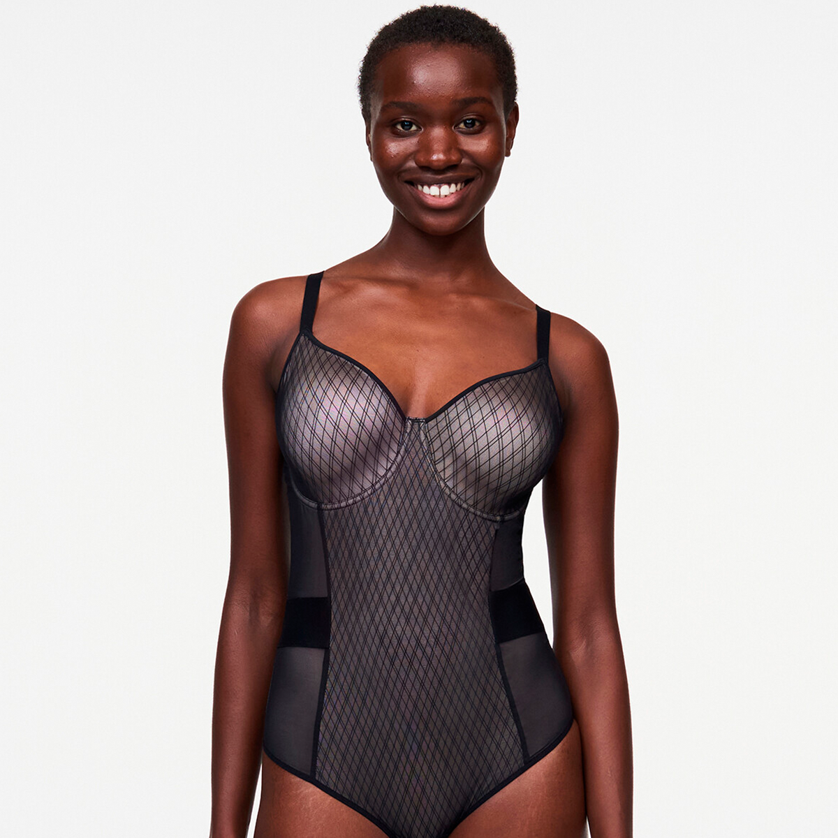 Chantelle Smooth Lines bodystocking, sort Online nu