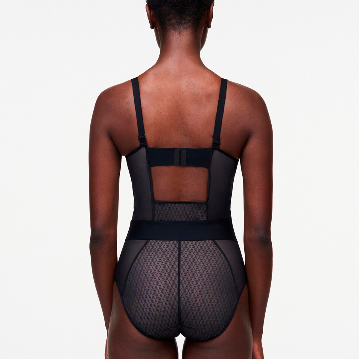 Chantelle Smooth Lines bodystocking, sort Online nu