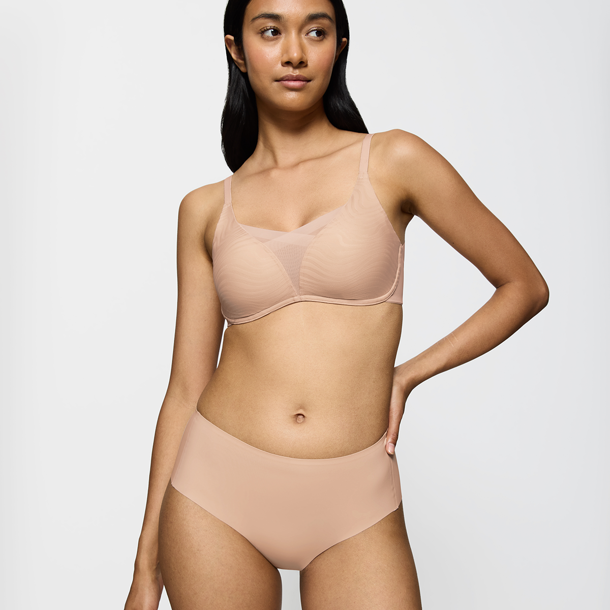 Triumph Smart Invisible maxi trusse, beige