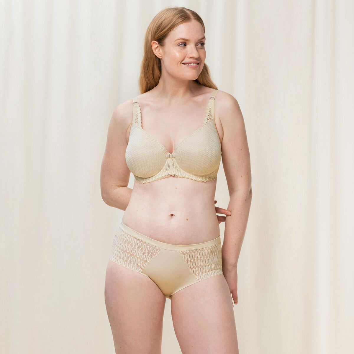 Triumph Aura Spotlight WHP BH med bøjle, creme