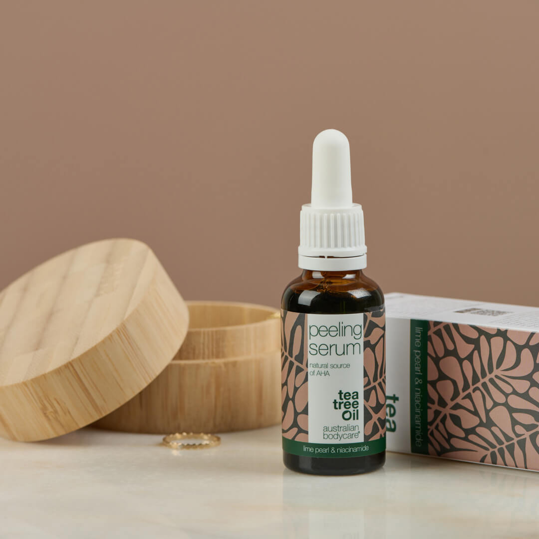 Peeling Serum til eksfoliering af huden — Naturligt peeling serum med AHA (frugtsyre) & Niacinamid for glat hud Udsalg
