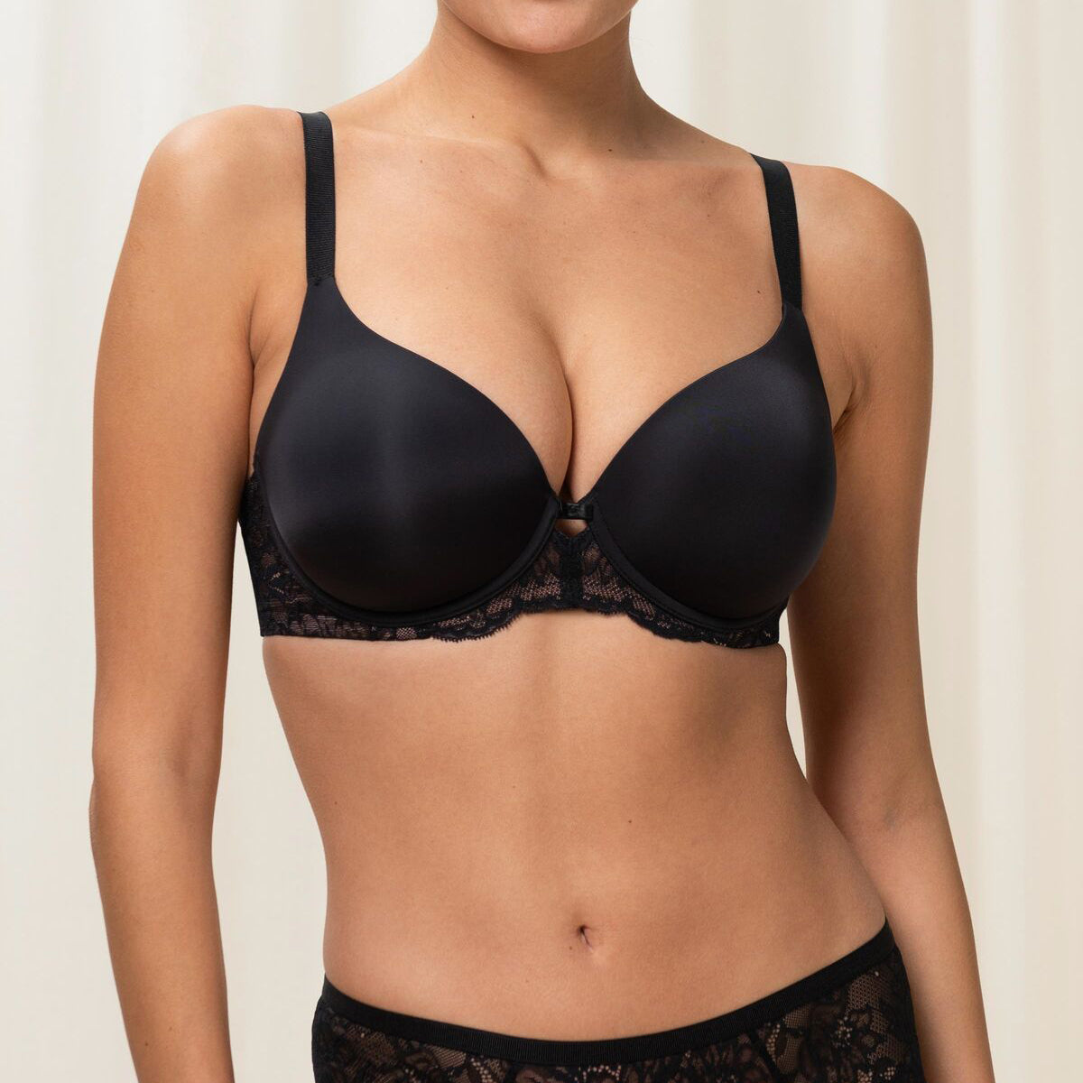 Triumph Amourette Charm WHP01 BH med bøjle, sort Rabat