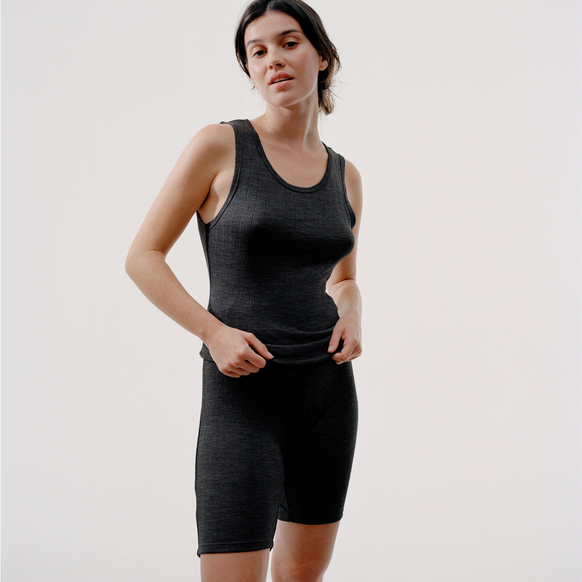 Chantelle Thermo Comfort top, sort på udsalg