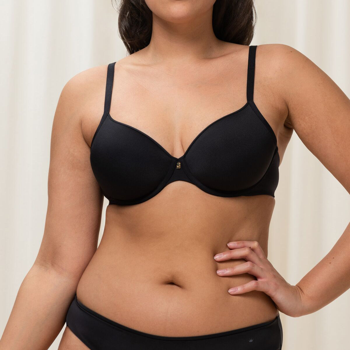 Triumph Body Make-Up Essentials WHP BH med bøjle, sort