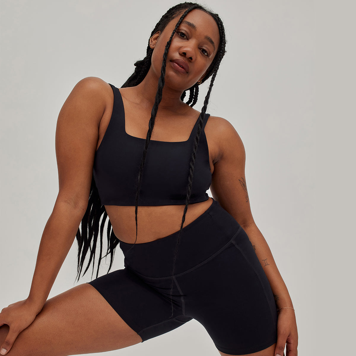 Girlfriend Collective Tommy Square Neck sports BH, sort