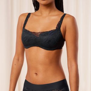 Triumph Body Make-Up Illusion Lace balconette BH, sort