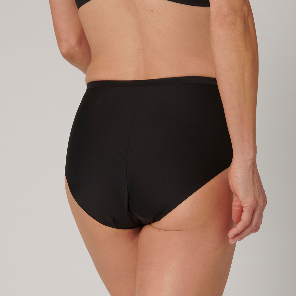 Triumph Shape Smart maxi trusse, sort