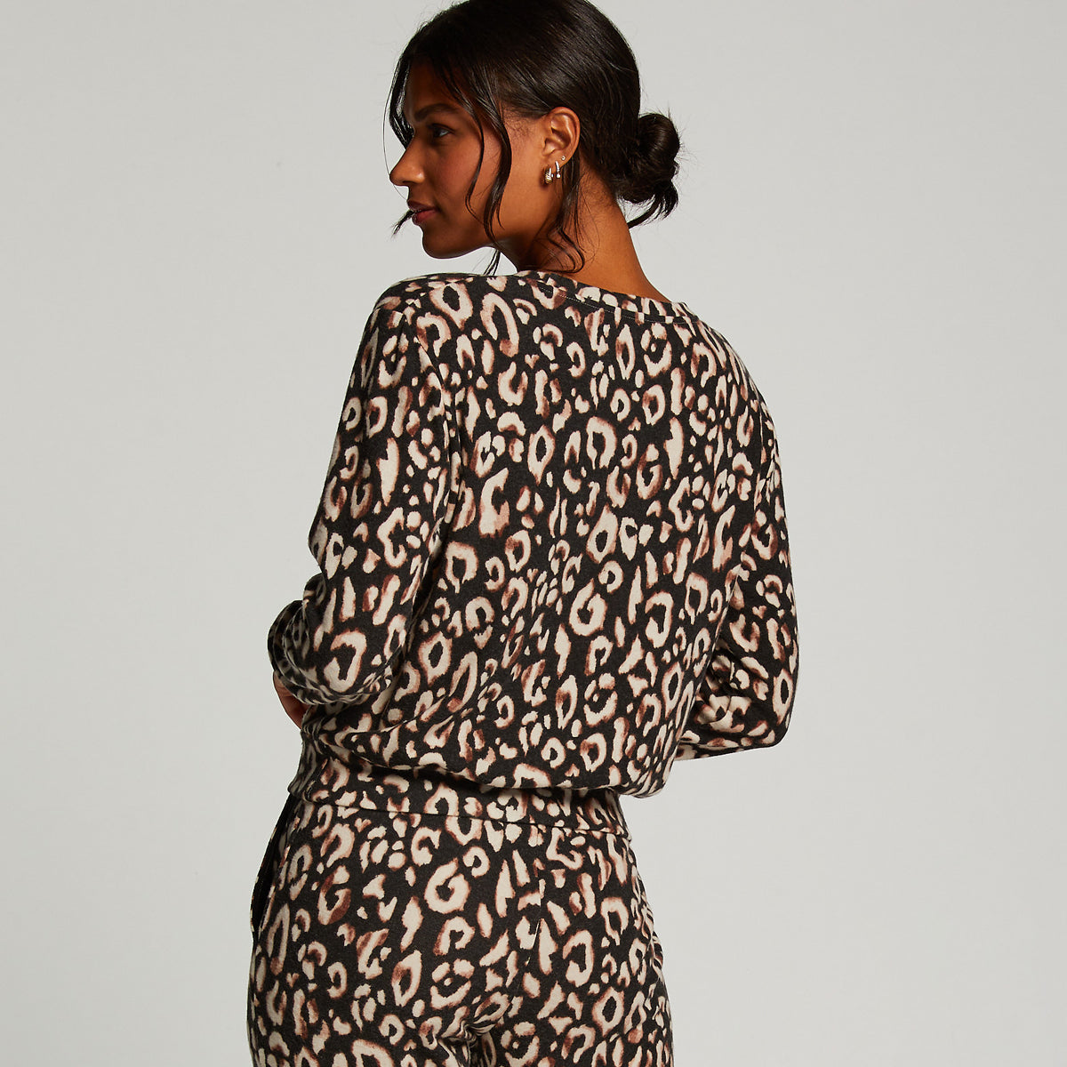 Hunkemöller Brushed Jersey Leopard bluse, sort
