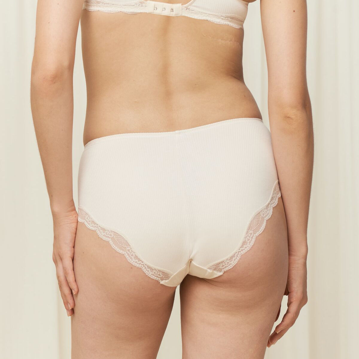 Triumph Natural Spotlight maxi trusse, natural Udsalg