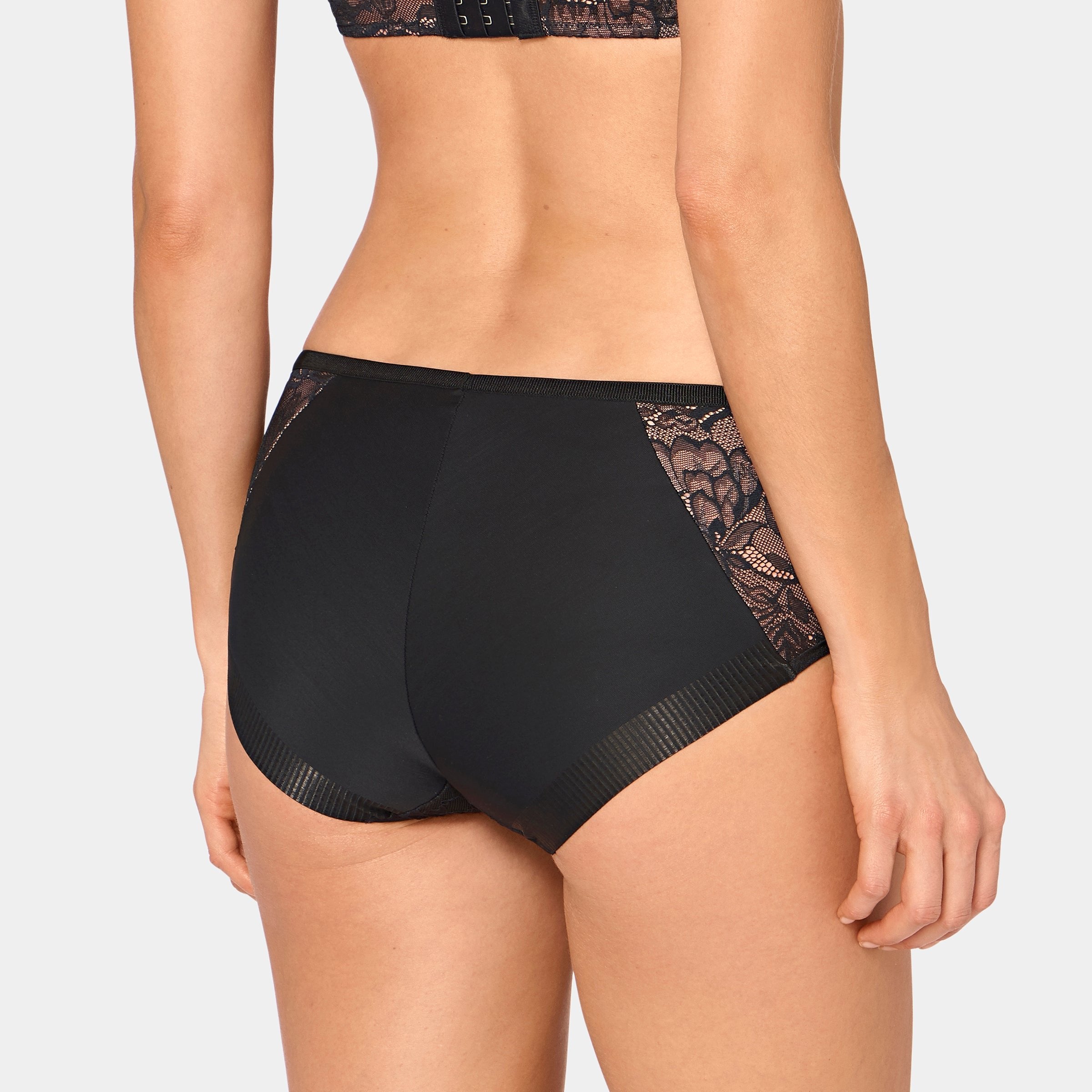 Triumph Amourette Charm maxi trusse, sort