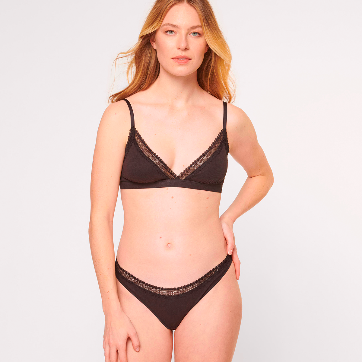 Sloggi GO Ribbed brazilian trusse, sort