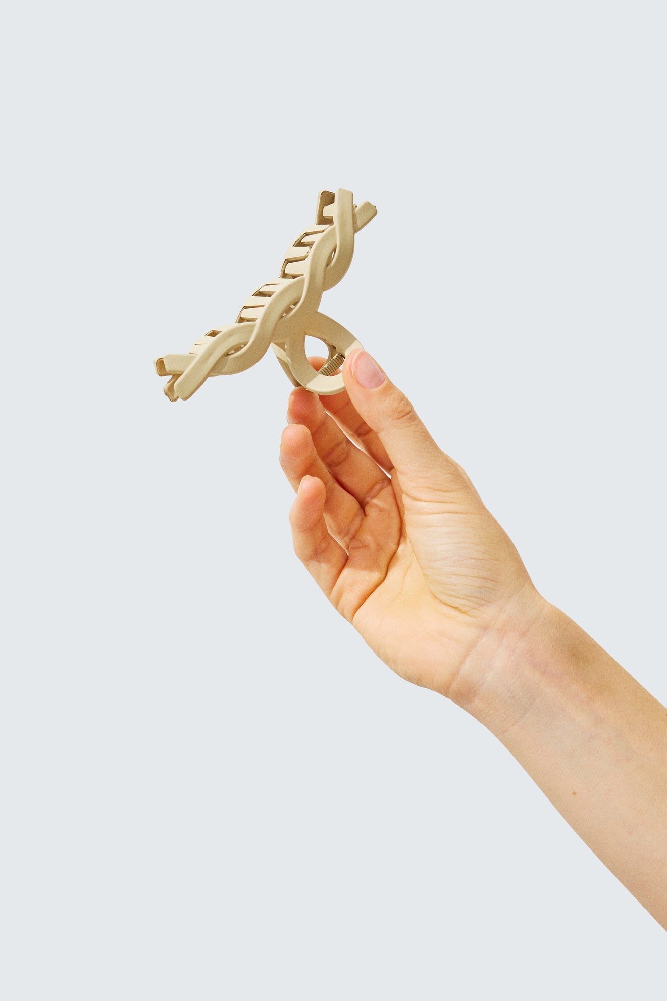 Medium Claw Hair Clips, 3-Pack, Beige