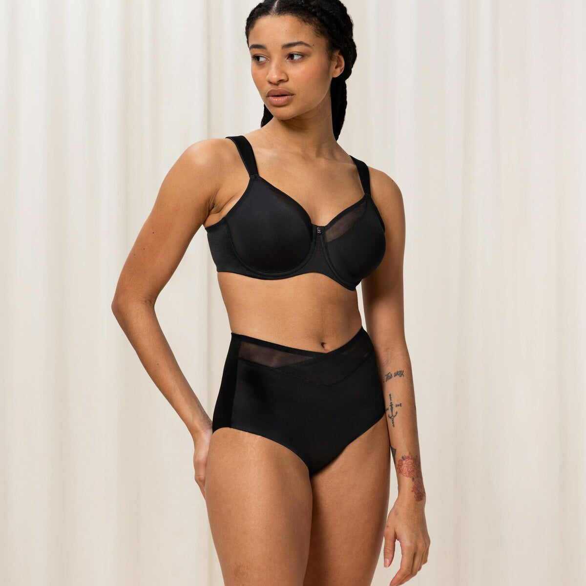 Triumph True Shape Sensation W01 minimizer BH, sort