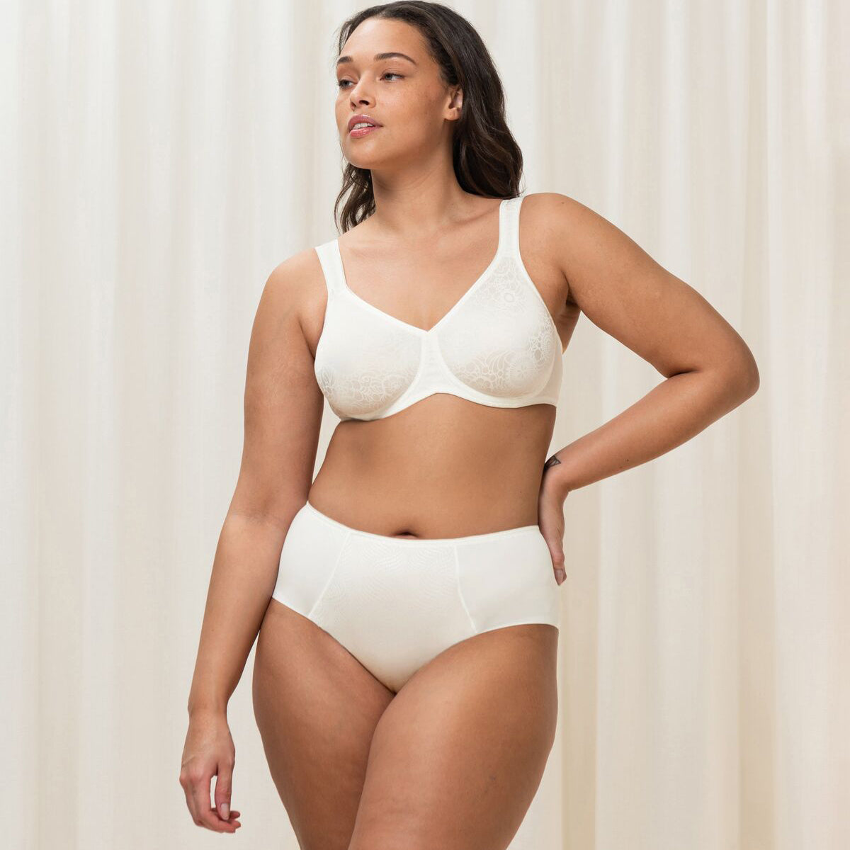 Triumph Lovely Minimizer W BH med bøjle, natural
