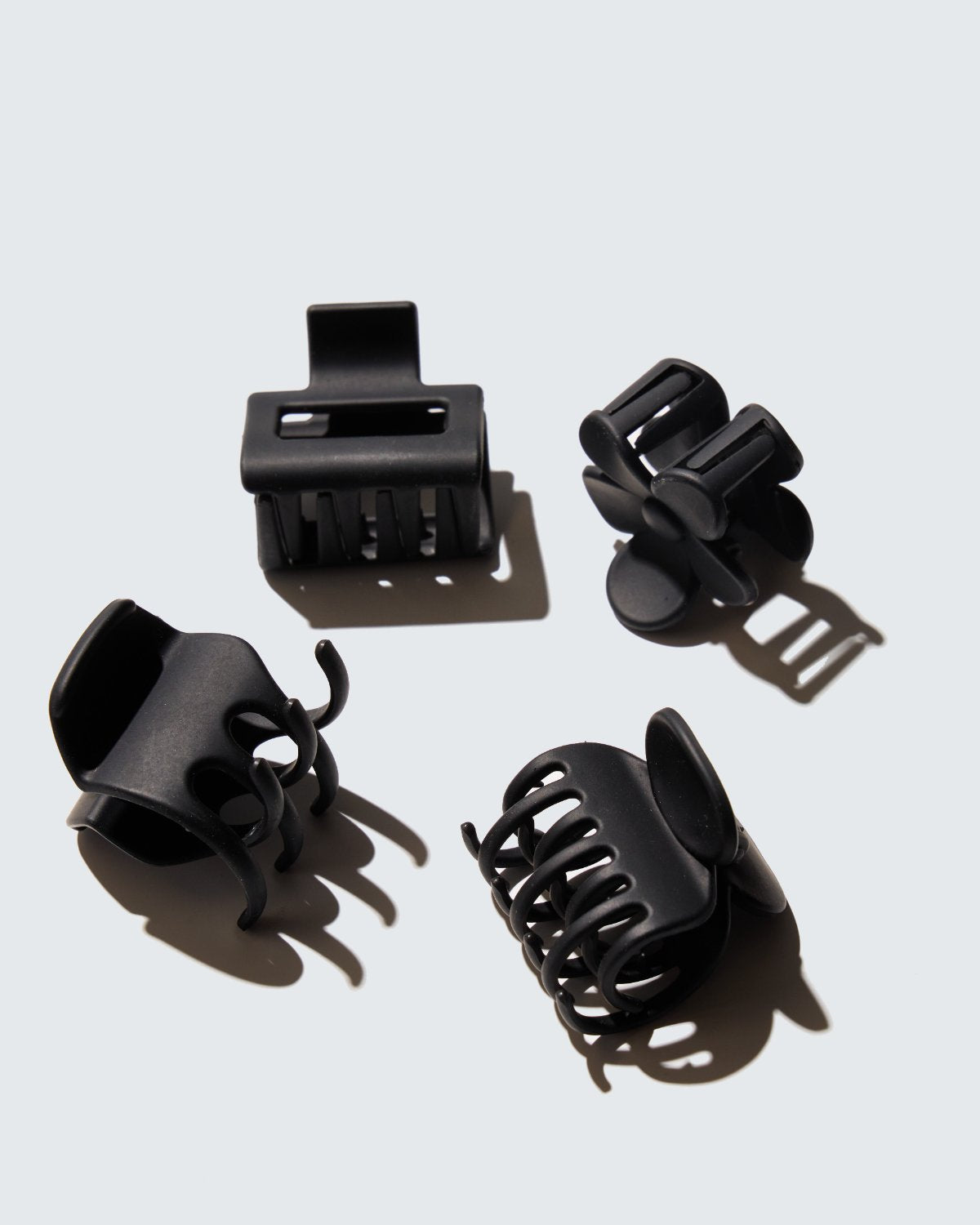 Small Claw Hair Clips, 4-Pack, Black