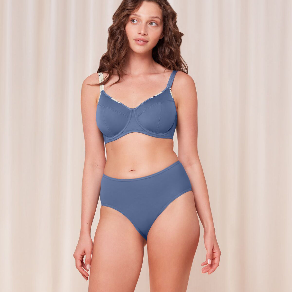 Triumph Summer Allure bikini top med bøjle, blå