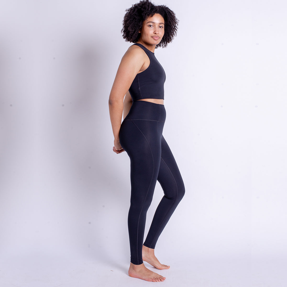 Girlfriend Collective Compressive high rise leggings, sort Levere